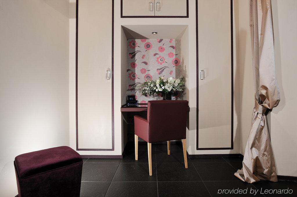 Roma Dreaming Aparthotel Номер фото