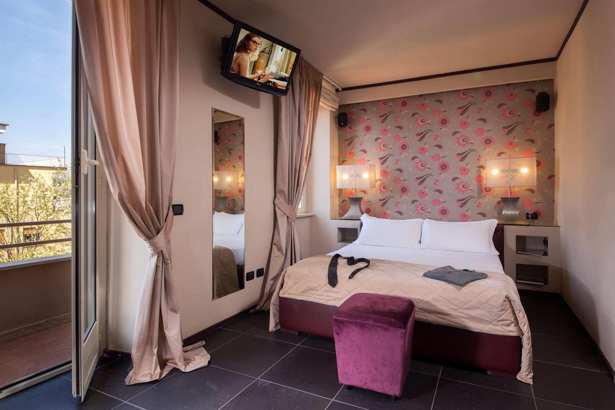 Roma Dreaming Aparthotel Экстерьер фото